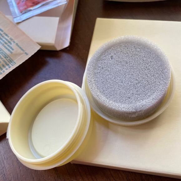 ROVOS RAIL Toiletries Lot PRIDE OF AFRICA Medicare Vanity Femcare Shower Cap - Picture 3 of 7